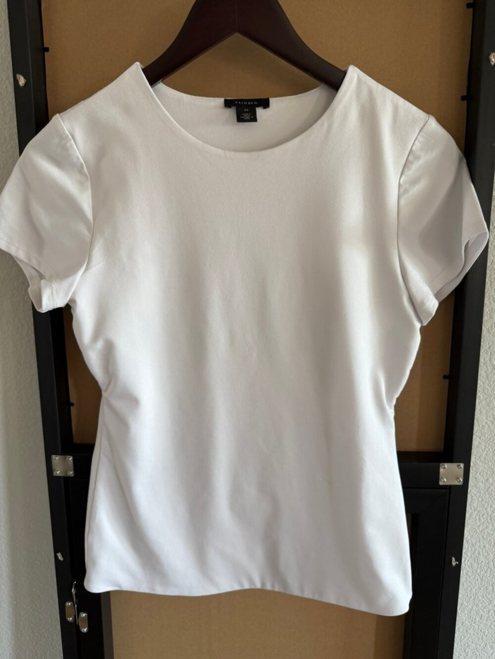 P032 Halogen White Crew Tee